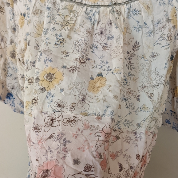 Democracy Size Large Peasant Top Stretchy Neck Floral Very Pretty!! 😱💗 - Picture 3 of 10